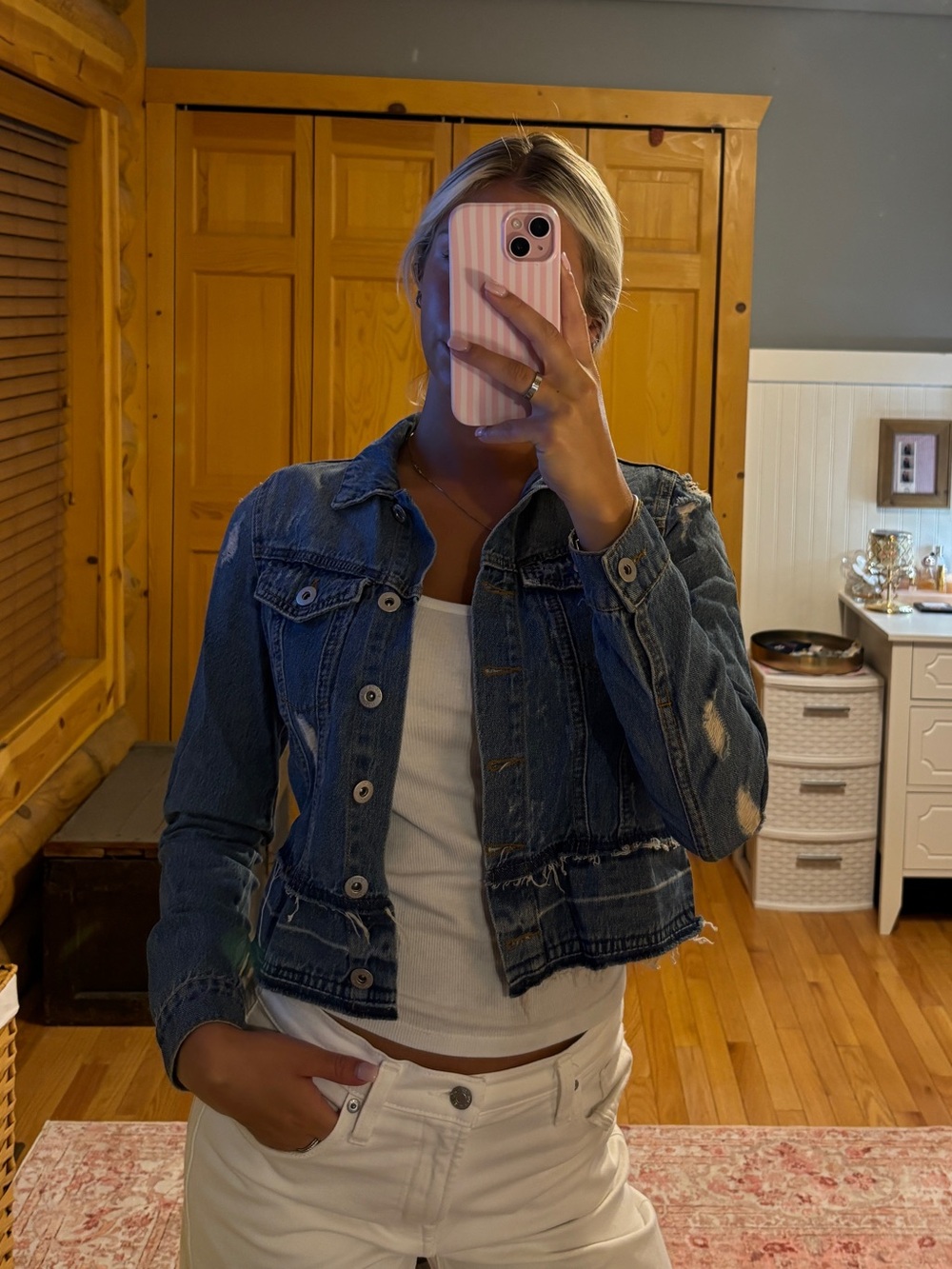 Casual Cropped Denim Jacket - Blue